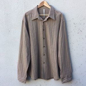 Men’s stripes shirt.